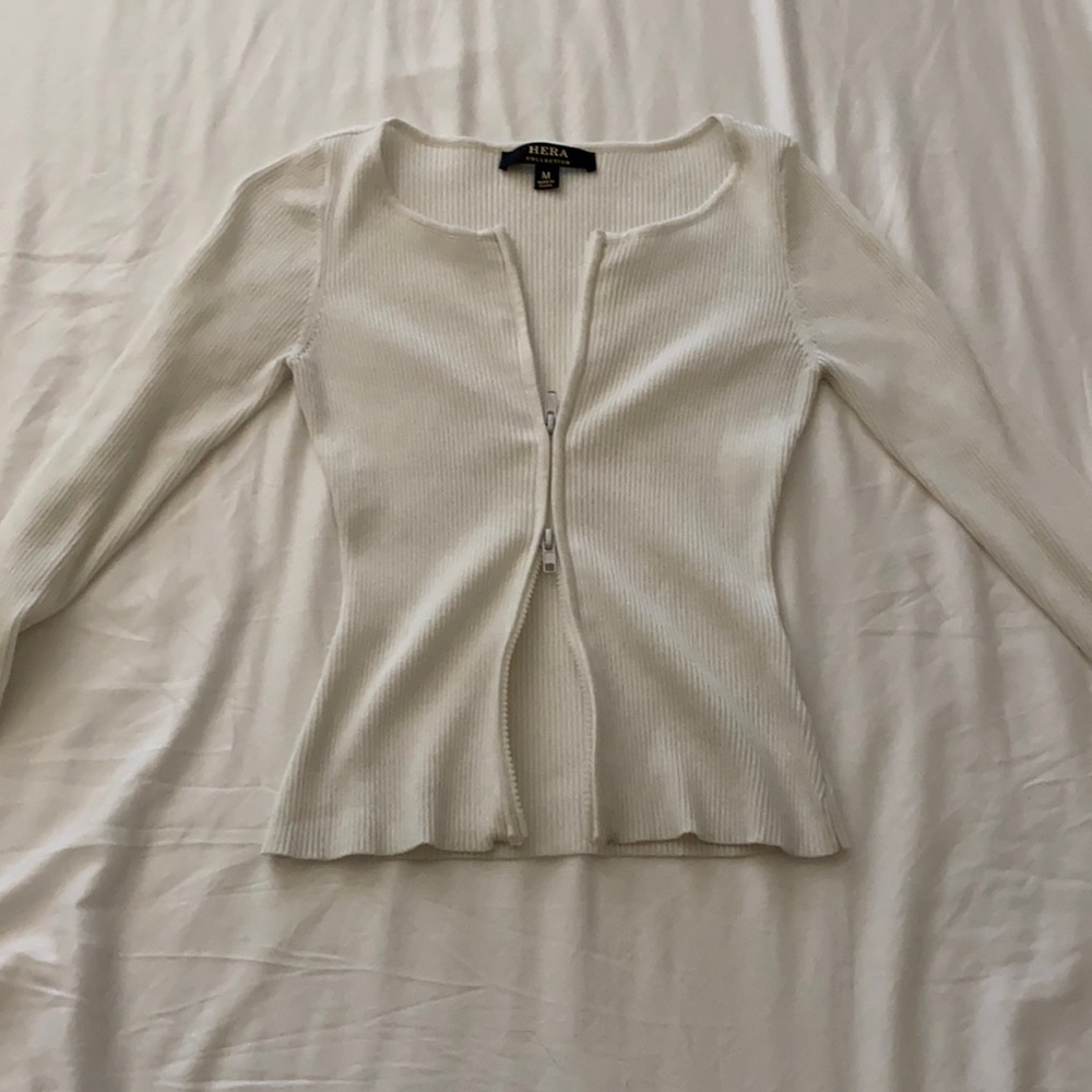 AS SEEN ON KYLIE JENNER - Split top Sweater set